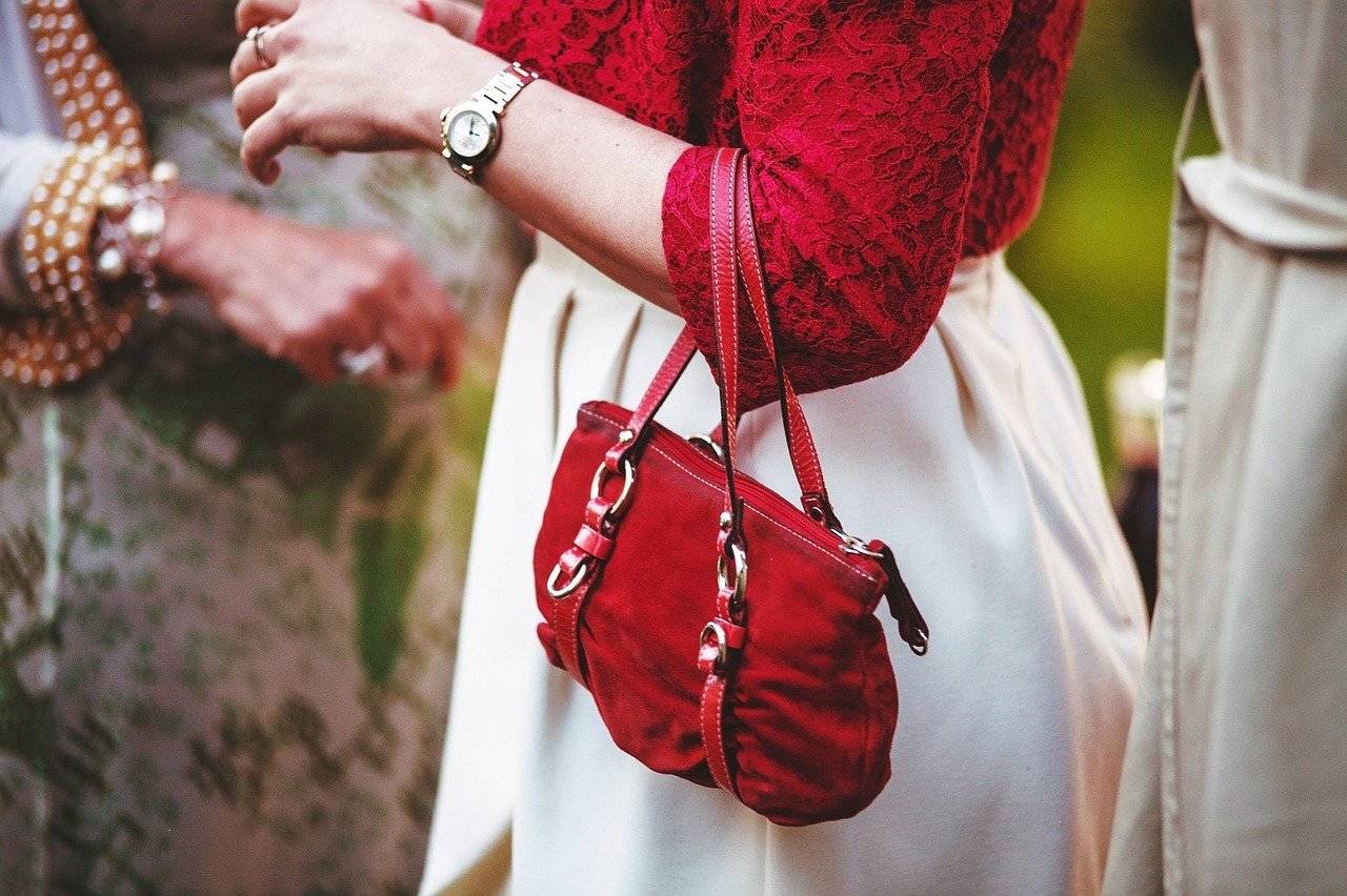 Designer Mini Sardine Intrecciato Leather Woven Leather Crossbody Bag With  Metallic Top Handle Multi Colored Ladies Shoulder Handbag From Bagkicks688,  $59.9 | DHgate.Com
