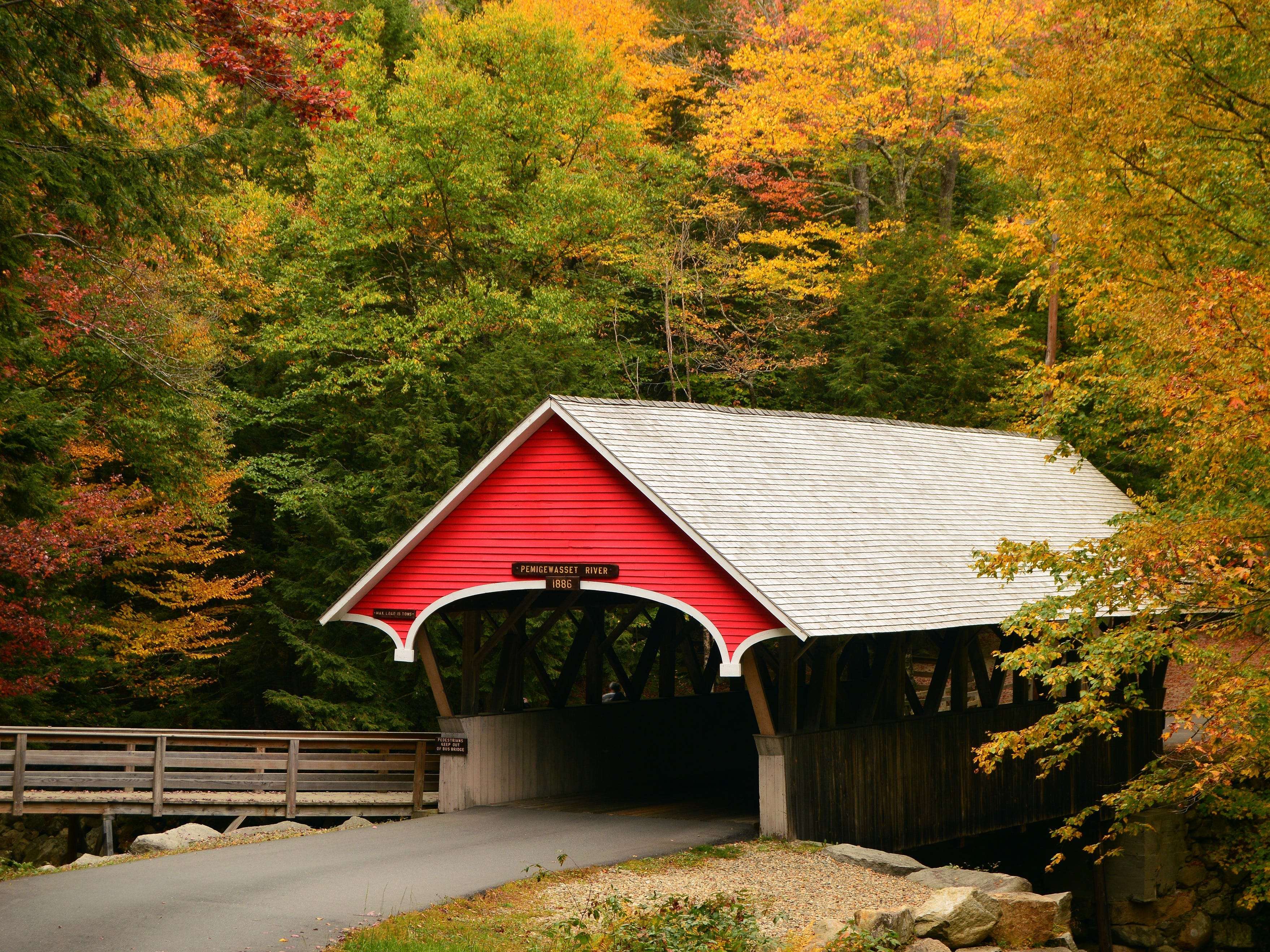 21 beautiful covered bridges to visit on a fall road trip ...