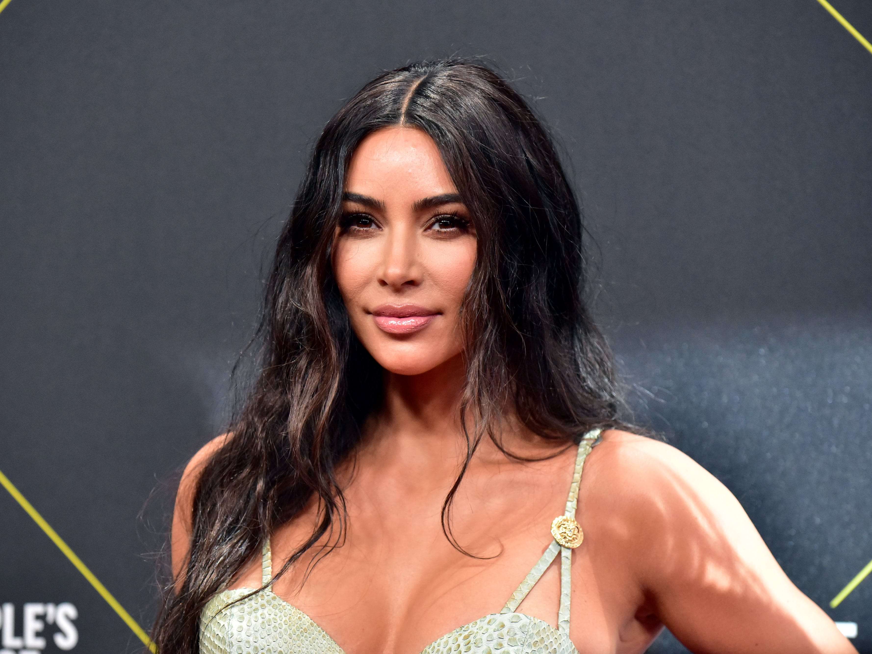Kim Kardashian Says She And Her Friends Talked About How They Would Handle A Robbery Hours