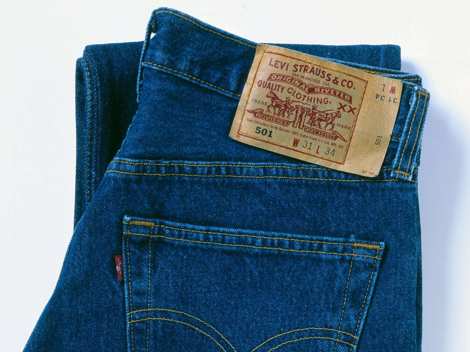 levi's blue jeans 501