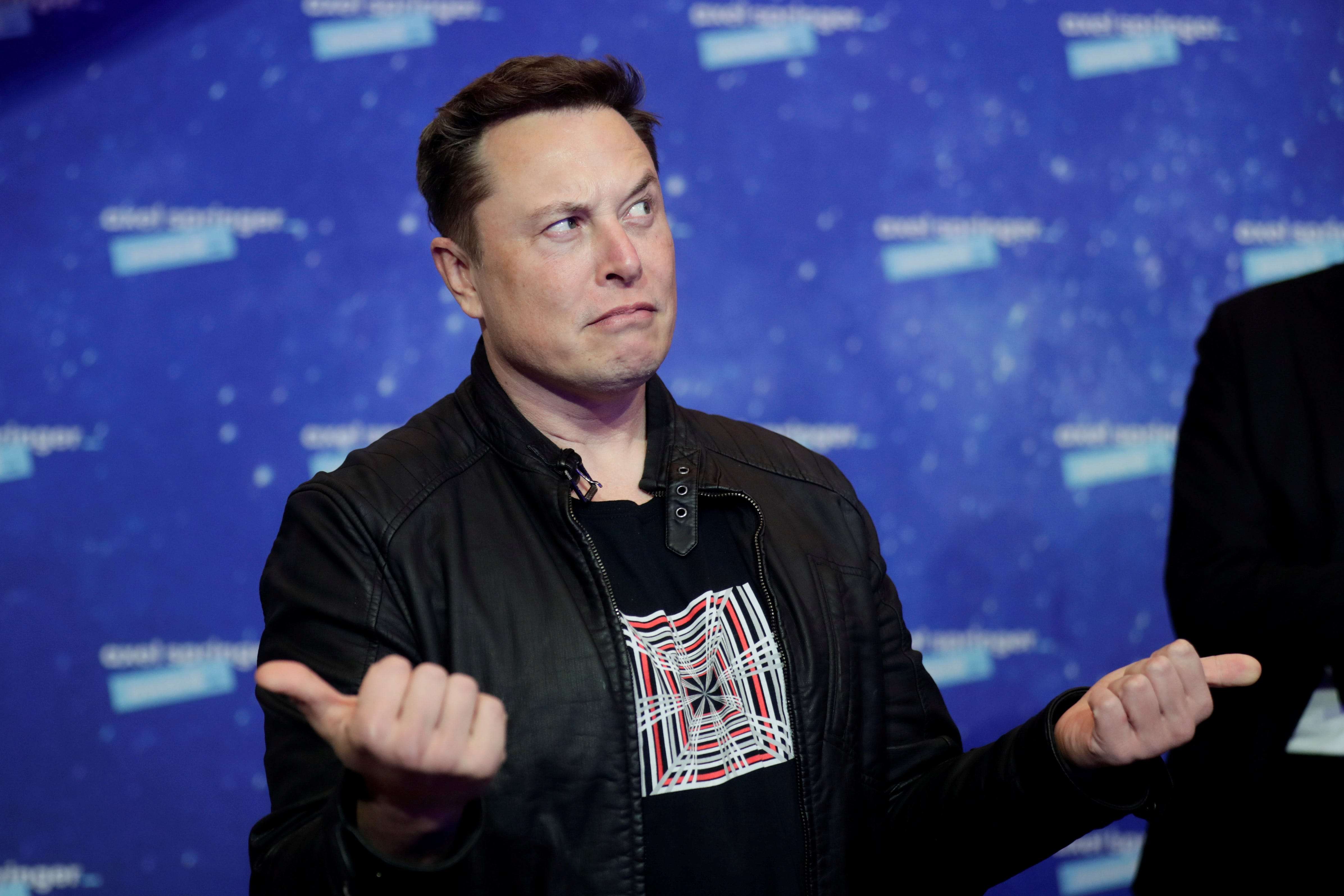 Elon Musk tells his 44.8 million Twitter followers he's stepping away ...
