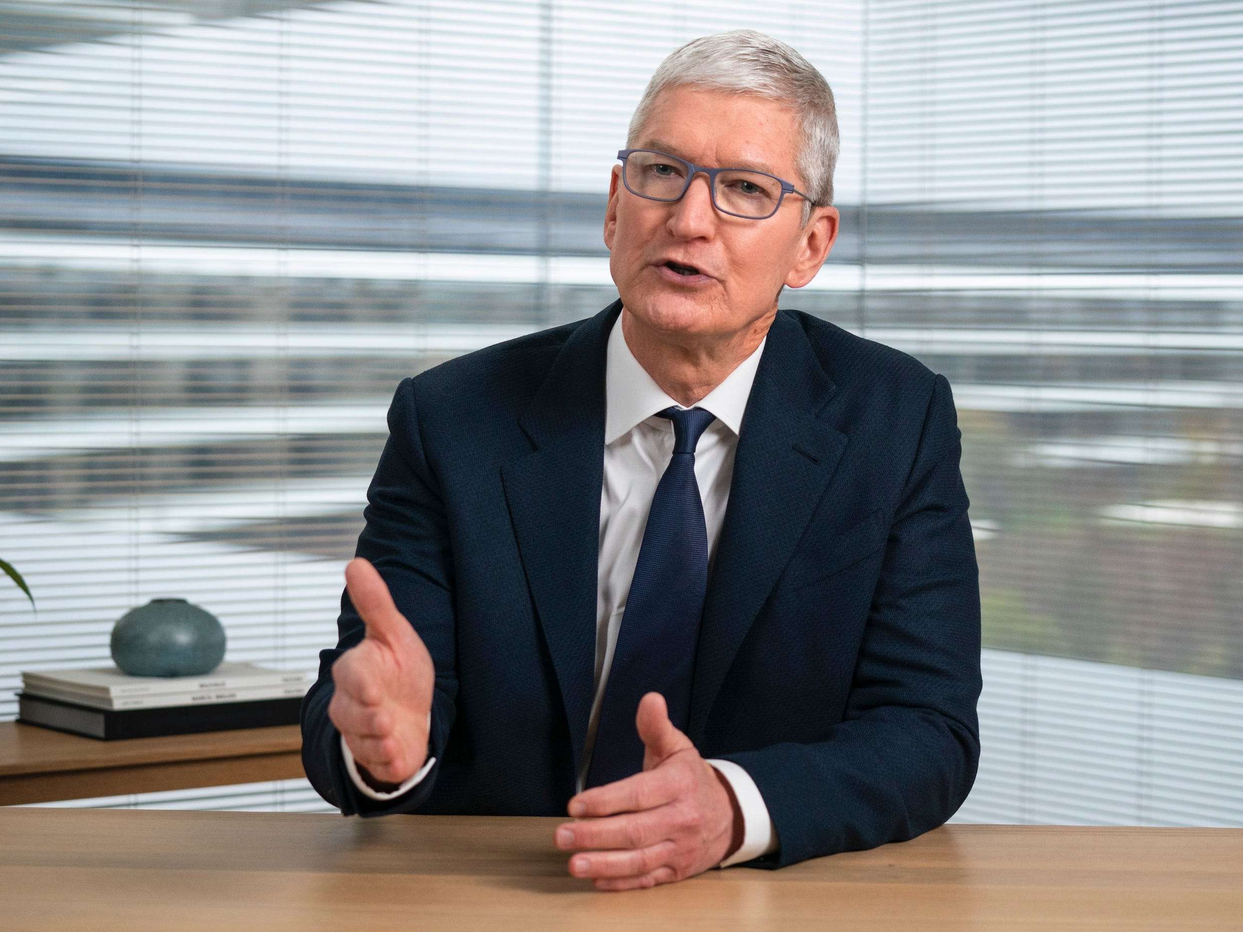 Apple Ceo Tim Cook Says He Doesnt Expect To Be Running The Company A