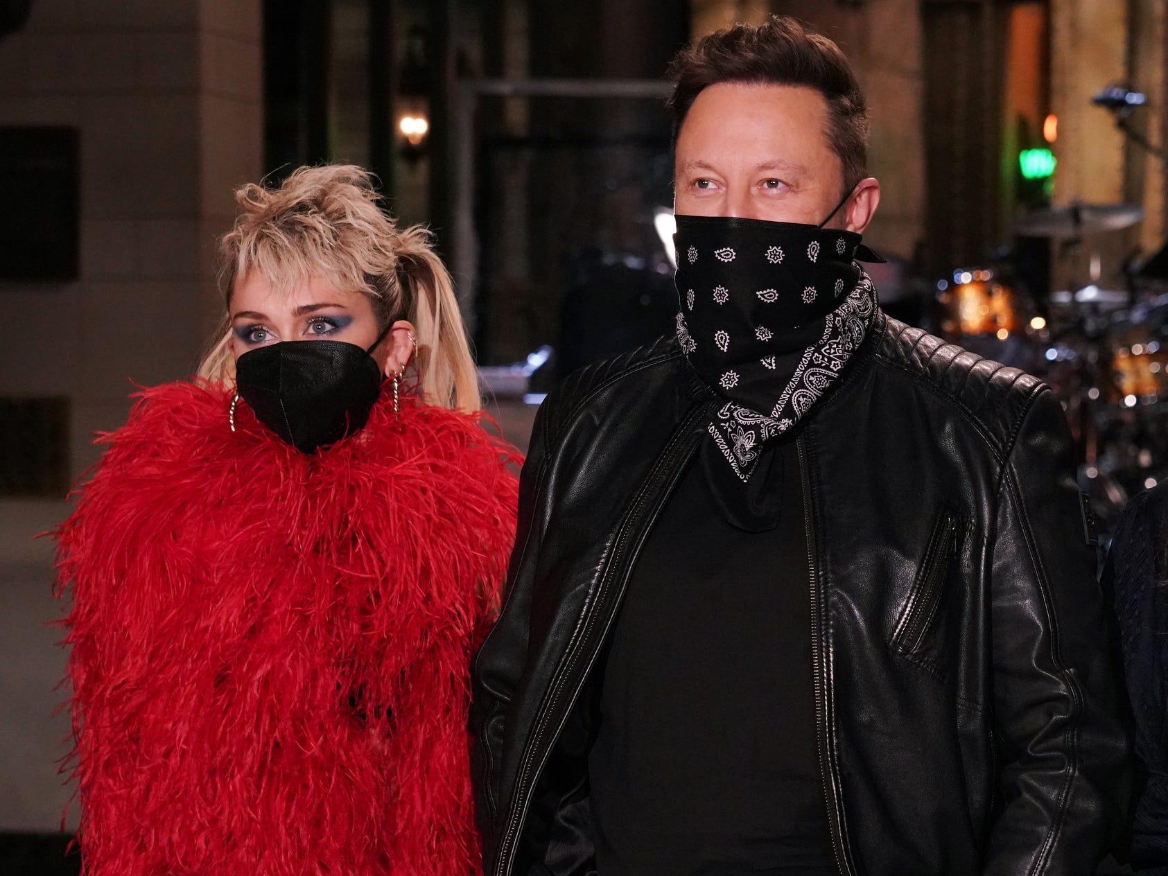 After filming 'SNL,' Elon Musk and Grimes reportedly went ...