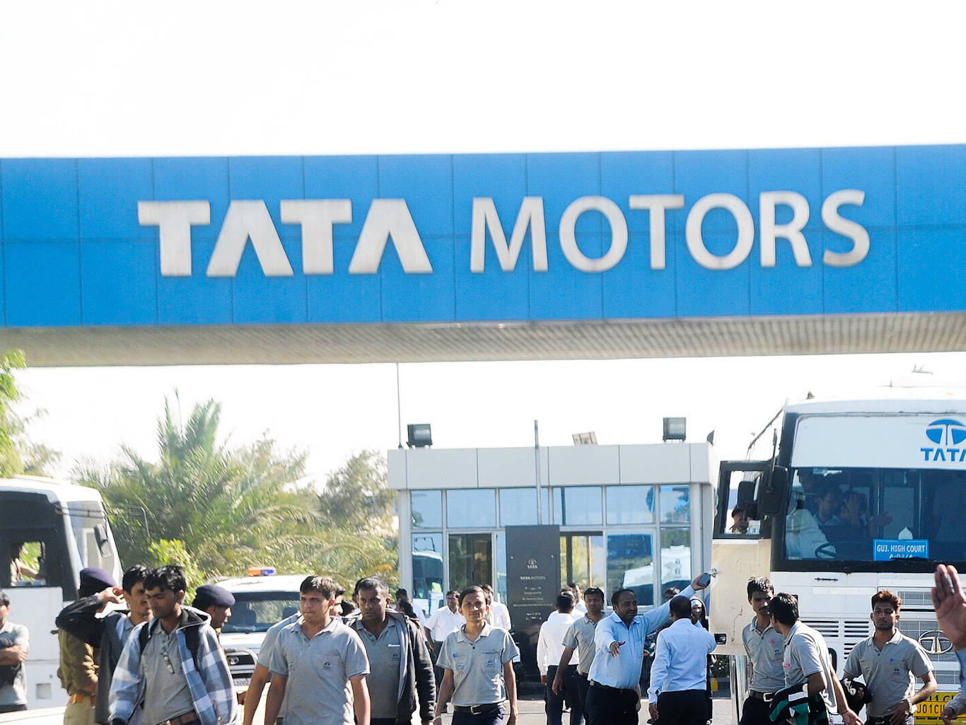 Tata Motors still isn't in the green, but it's making 20% more profit ...