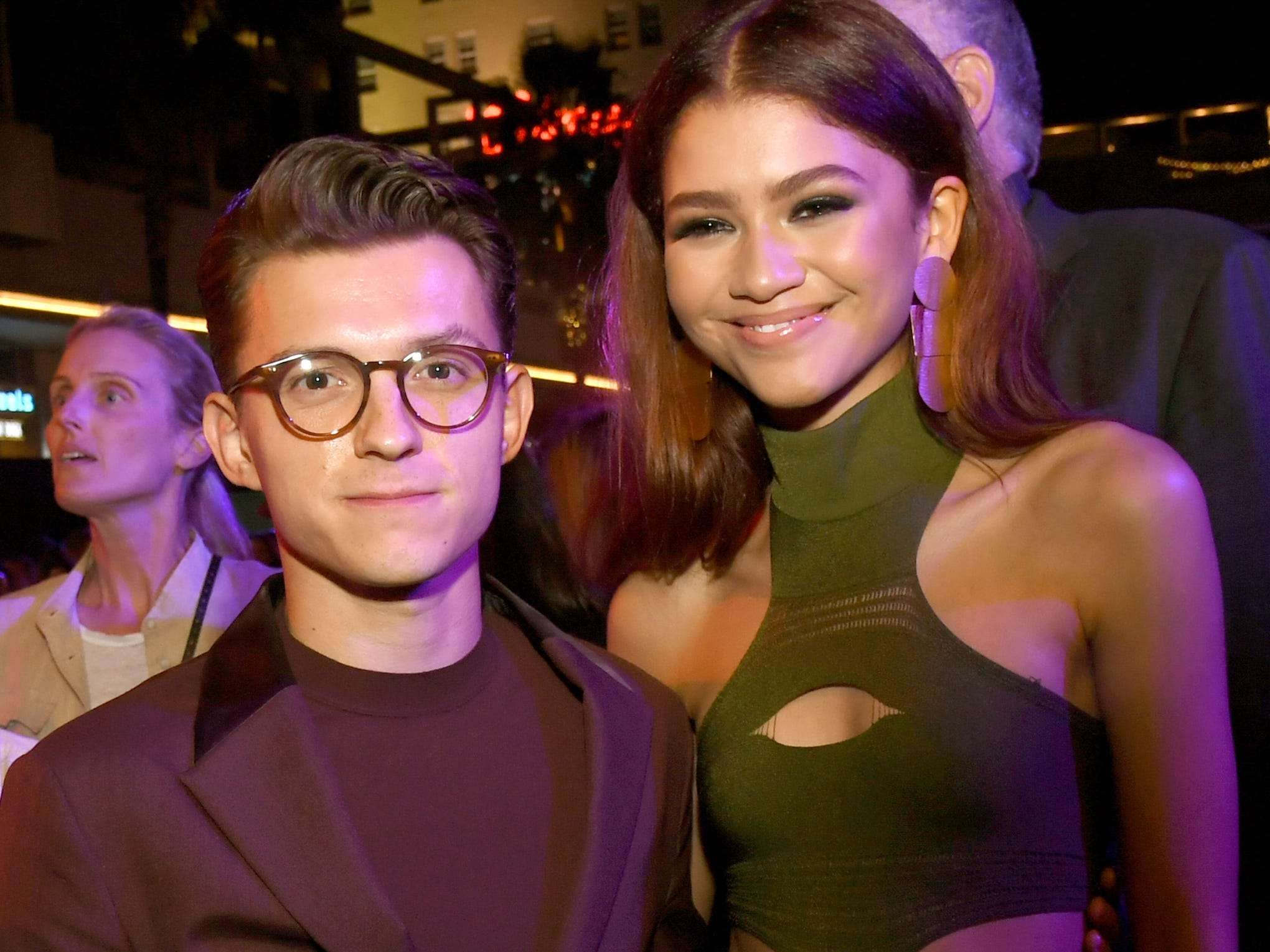 Tom Holland and Zendaya were photographed kissing in a car ...
