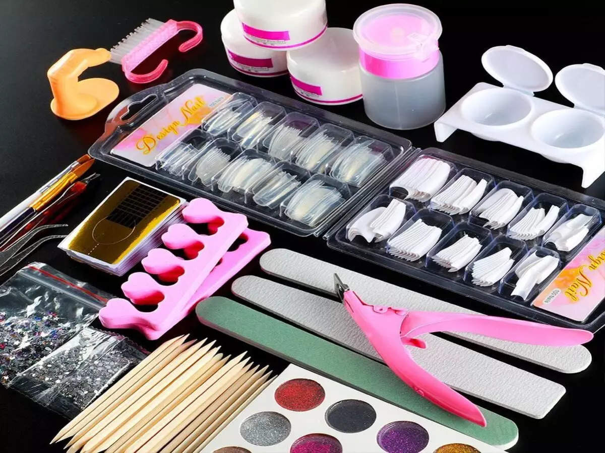 What is a Nail Art Set 