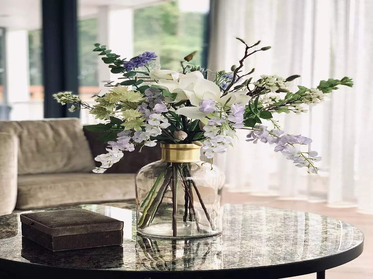 Buy flower vase with artificial flowers for home decoration ...