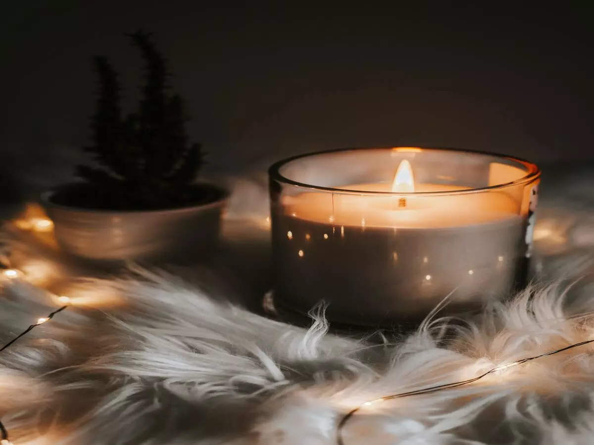 Best scented candles for bedroom decoration in India