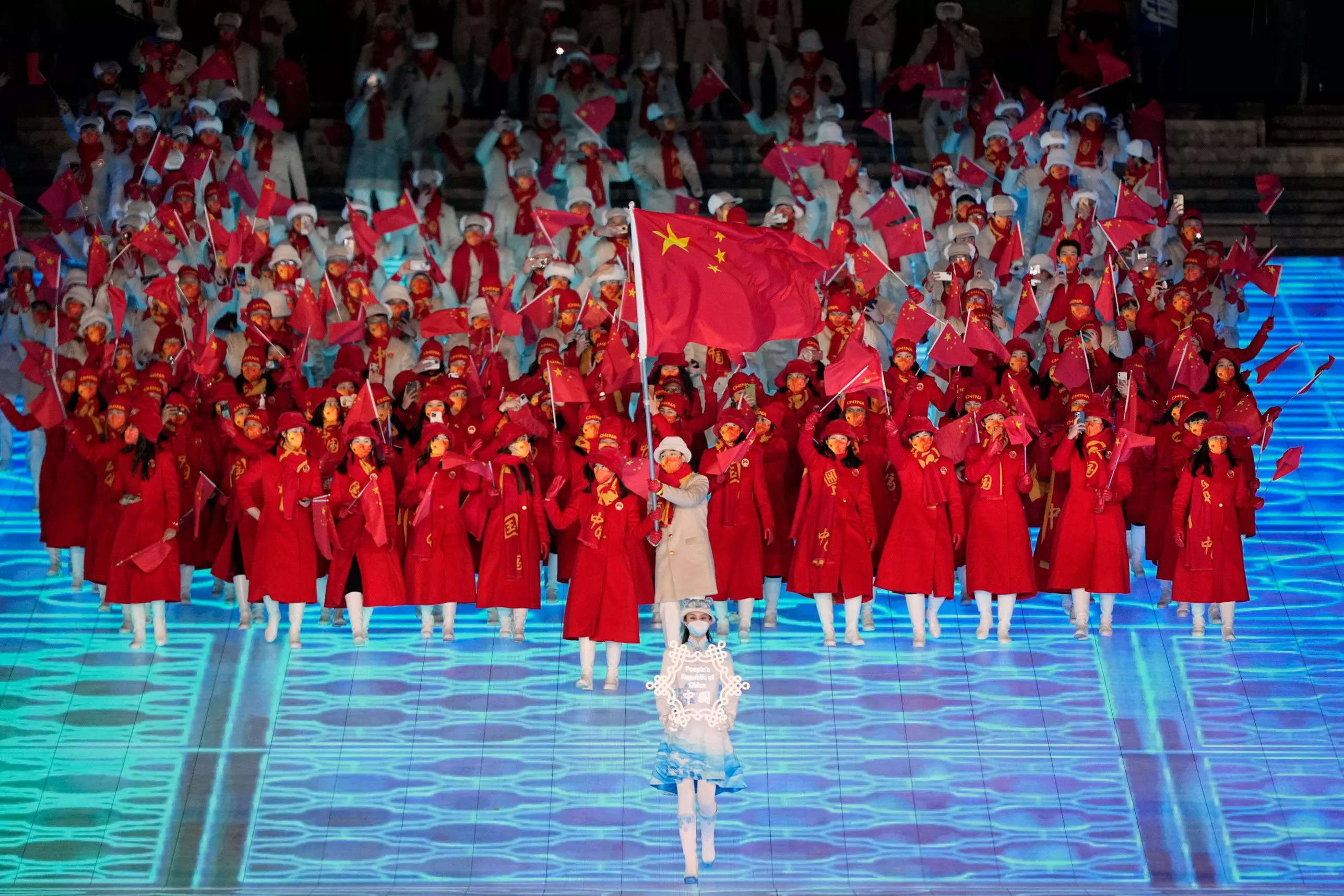 REZULTĀTS: Katra valsts Pekinas ziemas olimpiskajās spēlēs pēc atlētu skaita, kuras tās aizvedušas uz Ķīnu