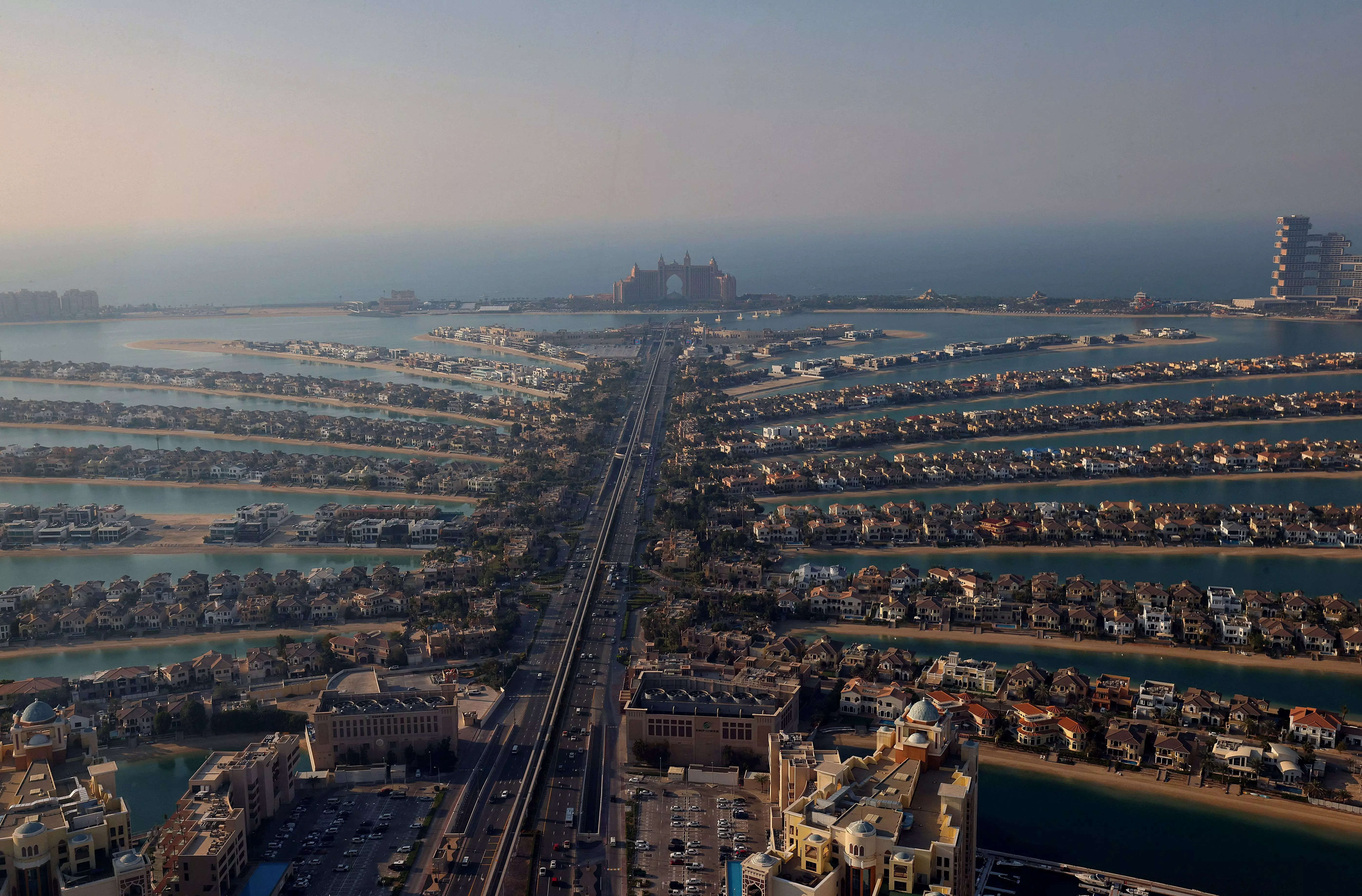 Дубай сейчас новости последние. Пальма Джумейра Дубай. Дубай в 1994 году. Катар Дубай. Дубай 2022.