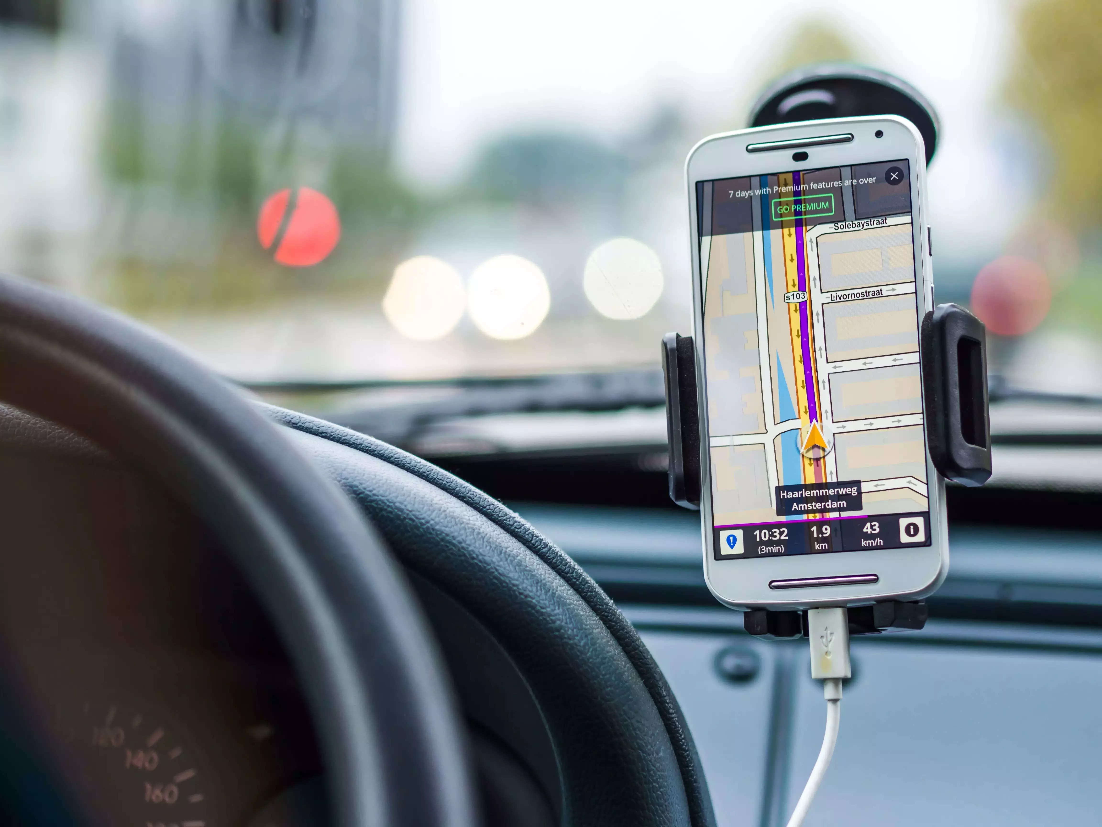 Car Phone Holder Mount, Phone Mount for Car Universal 360 Adjustable Phone  Holder , Car Cup Holder for All Smartphones