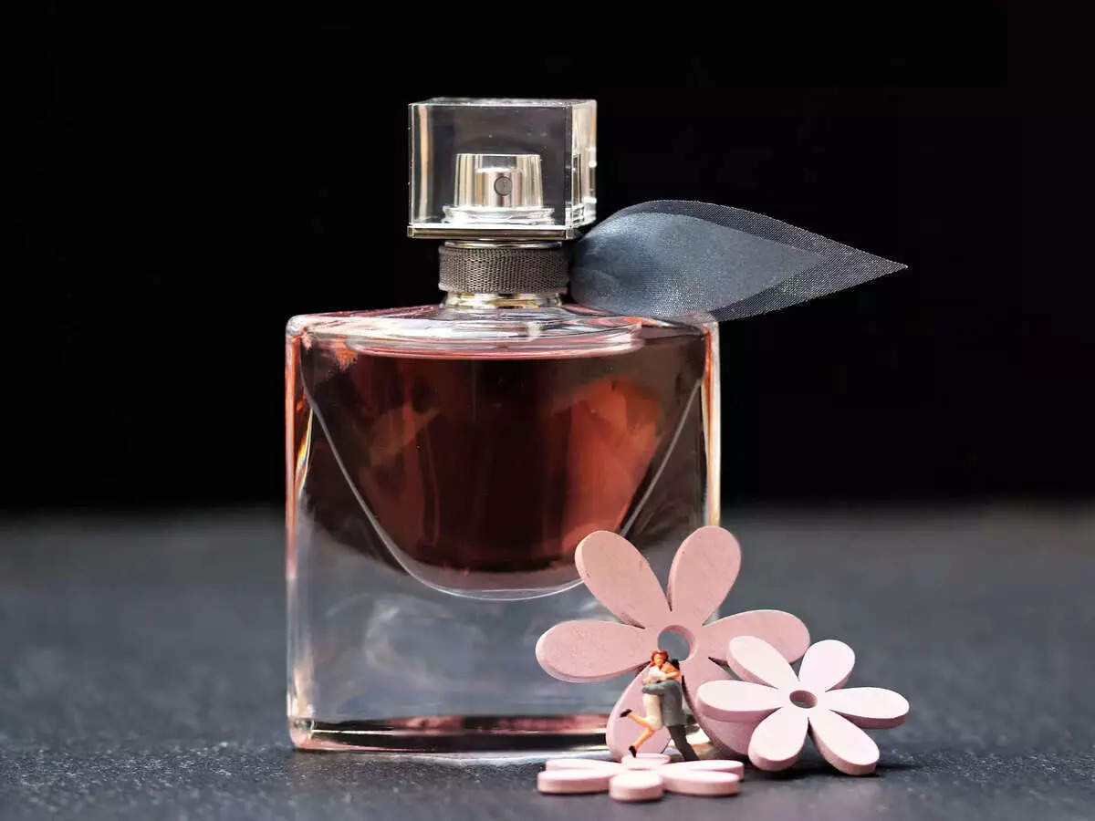 Best perfumes for women to prevent odour and stay fresh