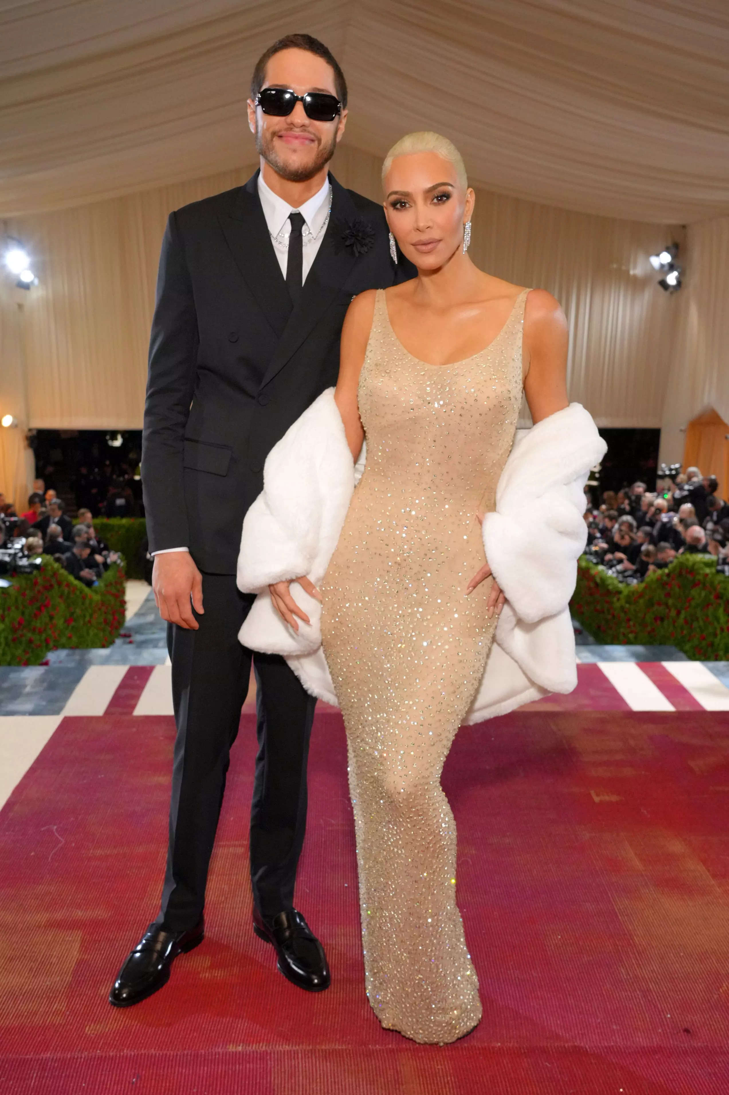 Kim Kardashian arrived at the Met Gala in the same dress Marilyn Monroe ...