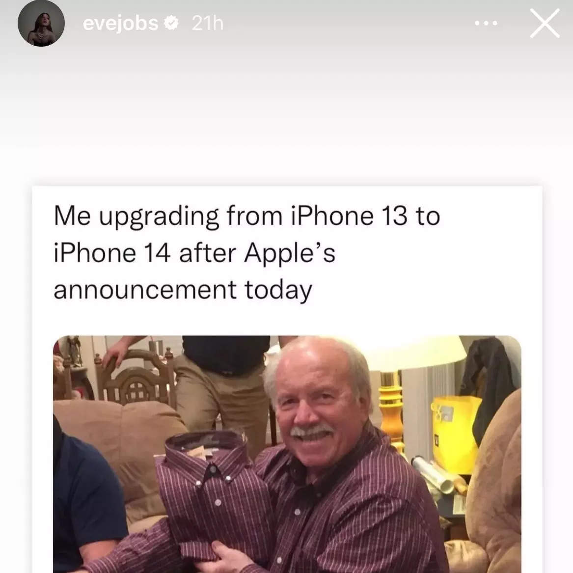 Steve Jobs' daughter mocks Apple's iPhone 14 with a meme, hinting it's the same as the previous model