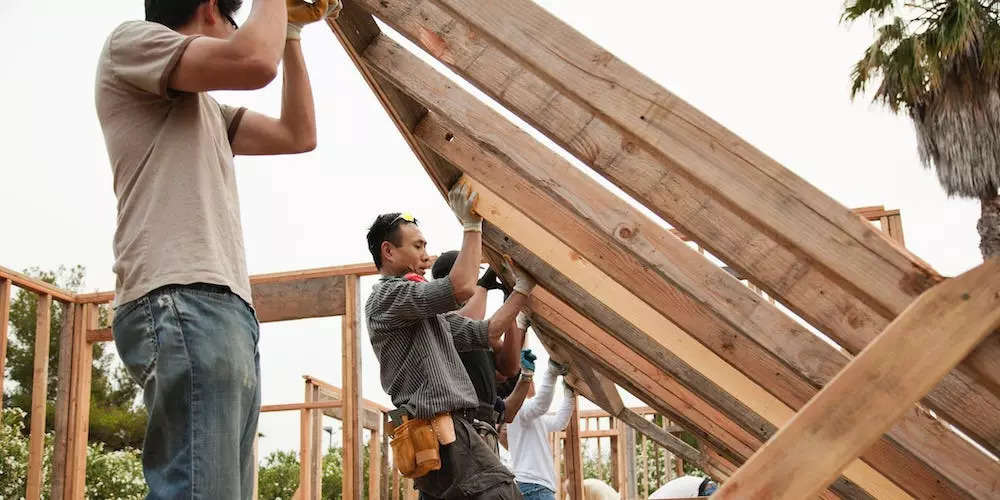 US housing crash ‘highly unlikely’ even as mortgage rates surge to 14-year highs