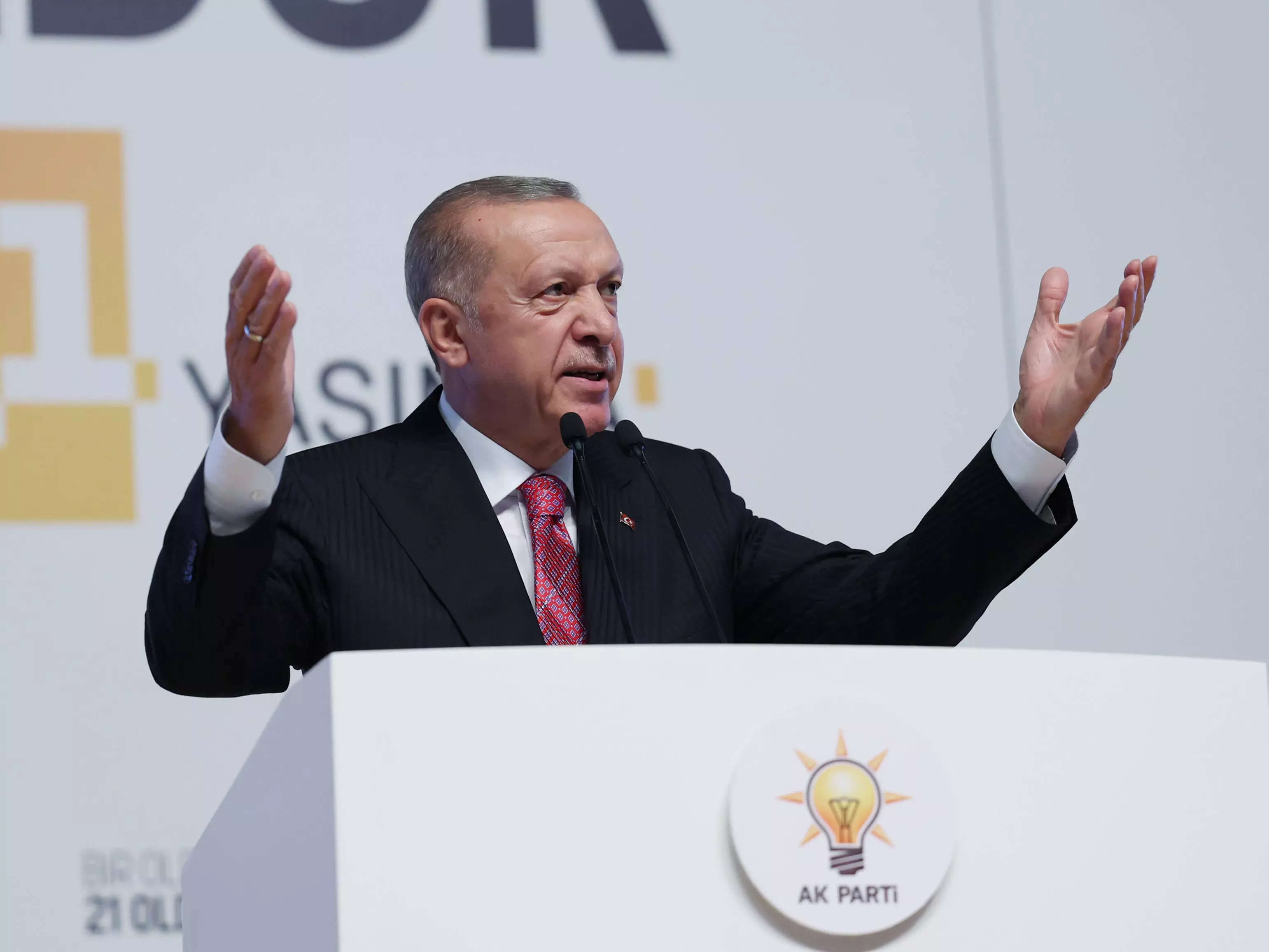 Turkish President Erdoğan mocks British pound, says currency has ‘exploded’ even as Turkish lira faces economic crisis of its own