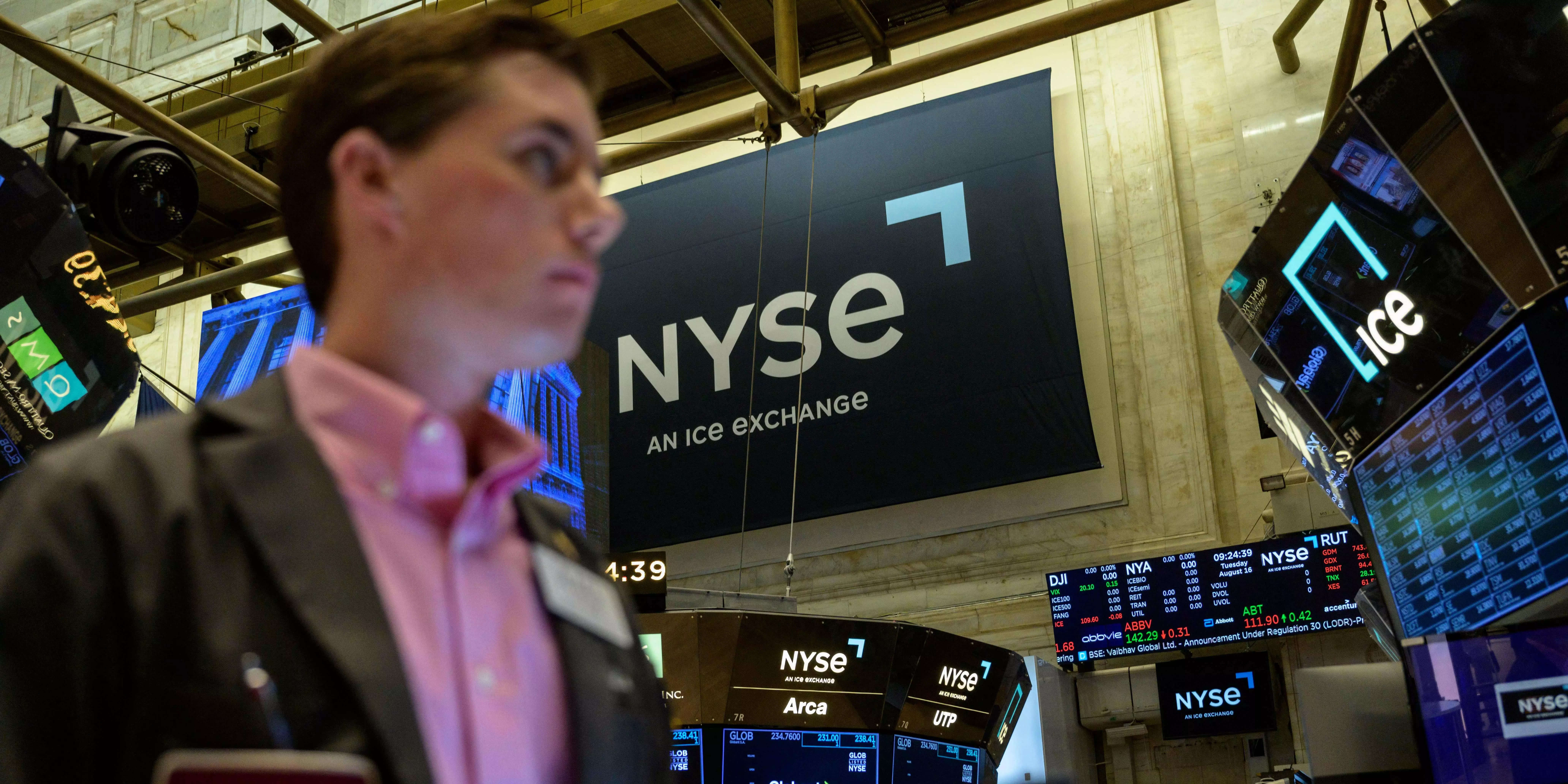 Dow rises 800 points as stocks extend massive rally on new hopes for less hawkish central banks