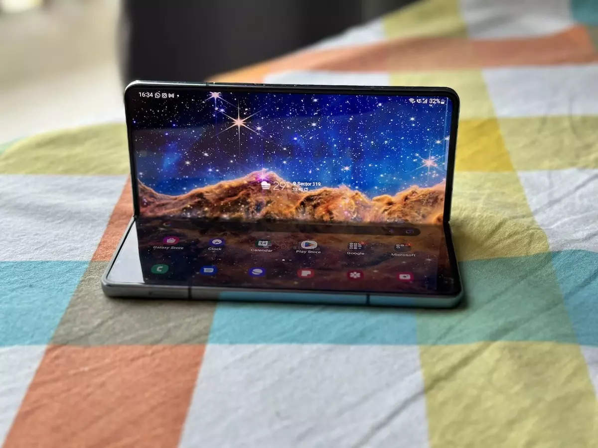Samsung Galaxy Z Fold 4 review: it's up to the multi-task
