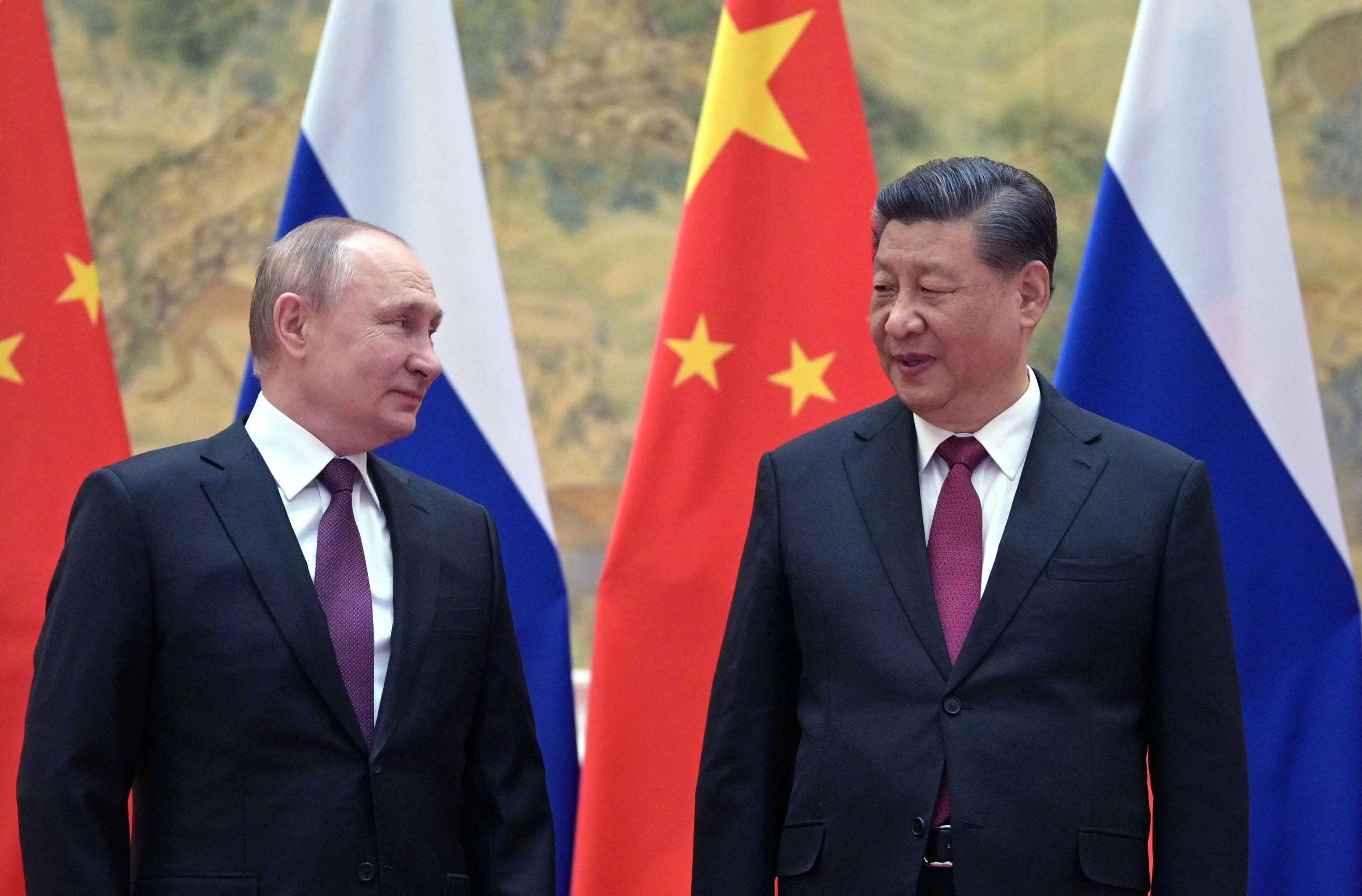 Krievijai draud jaunas sankcijas pret tās enerģijas eksportu – taču šoreiz Ķīna un Indija var nenākt Putinam palīgā