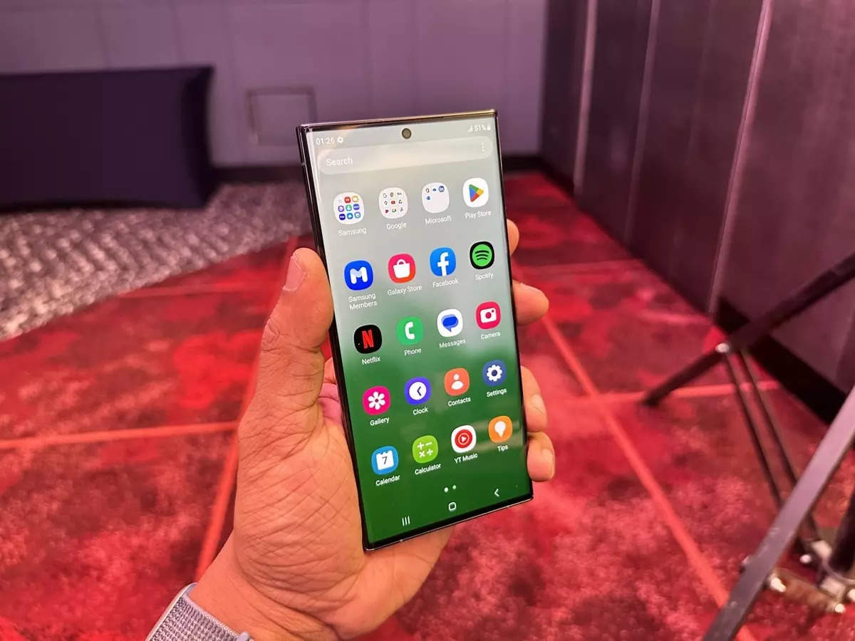 Samsung's Galaxy Note 10 will reportedly include ultra-fast wired and  wireless charging - The Verge