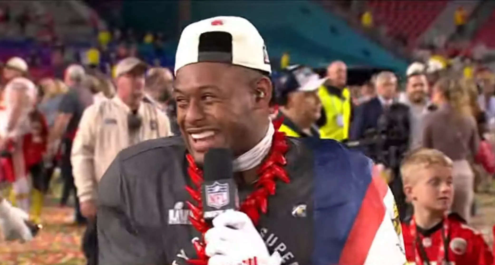 Chiefs receiver finds out on live TV that the Super Bowl win meant a $1 million bonus, doubling his salary for the year Business Insider India