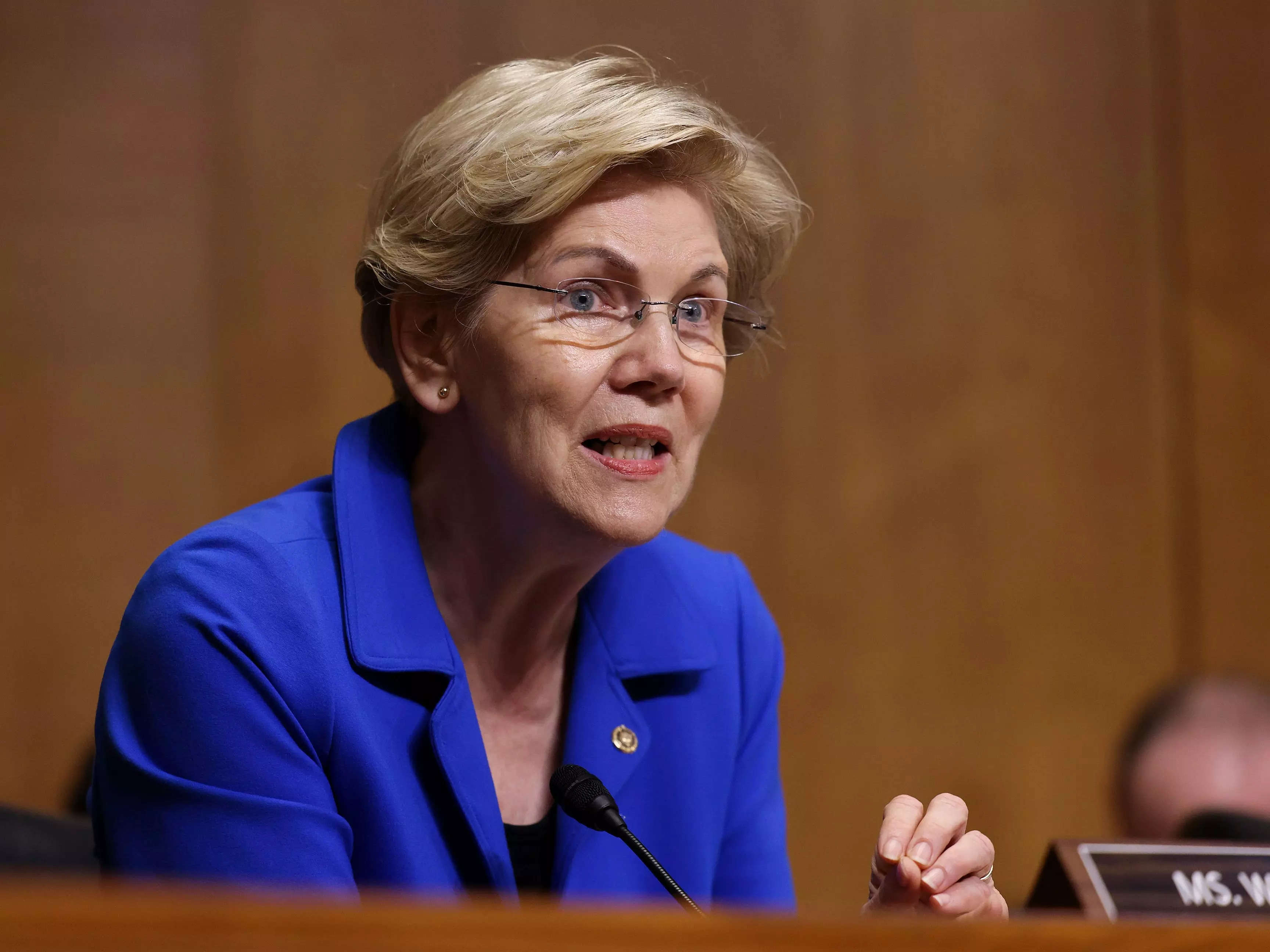 Elizabeth Warren And Katie Porter Are Taking The First Step In Repealing The Trump Era Banking