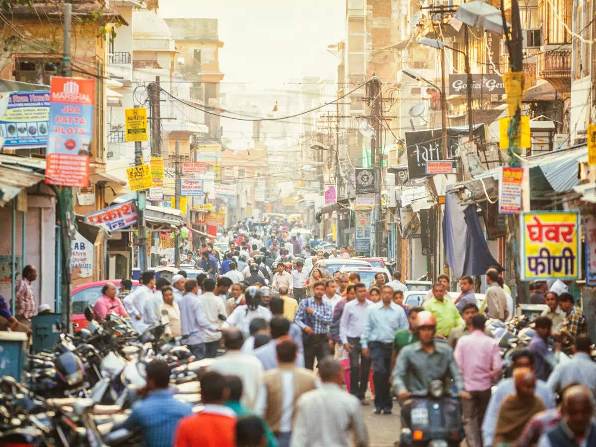भारत ने जनसंख्या में चीन को छोड़ा पीछे, दुनिया का सबसे अधिक आबादी वाला बना देश, UNFPA के आंकड़ों ने चौंकाया- India left China behind in population, became the world's most populous country, UNFPA figures surprised