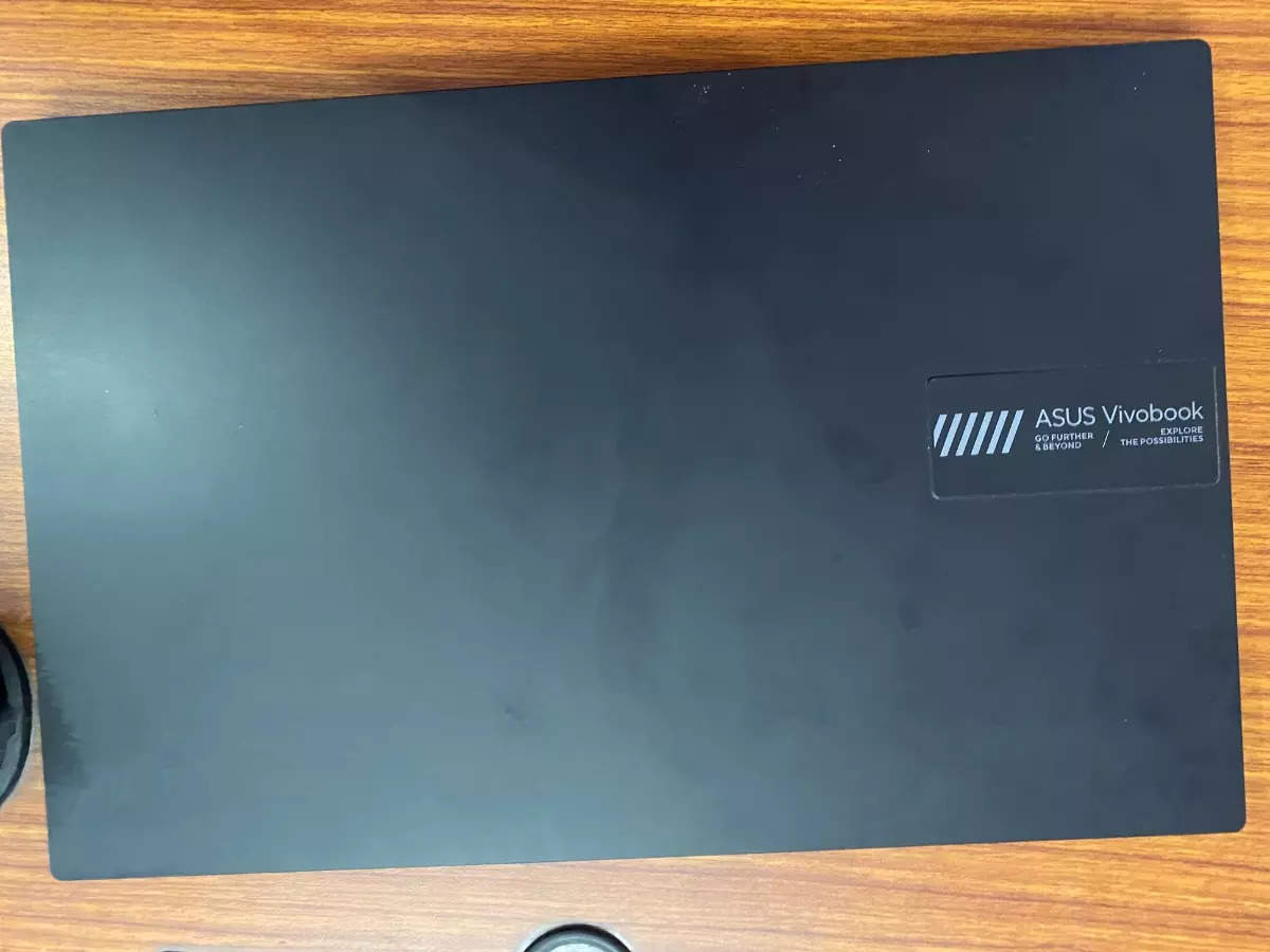 ASUS VivoBook 15 OLED (2023) review