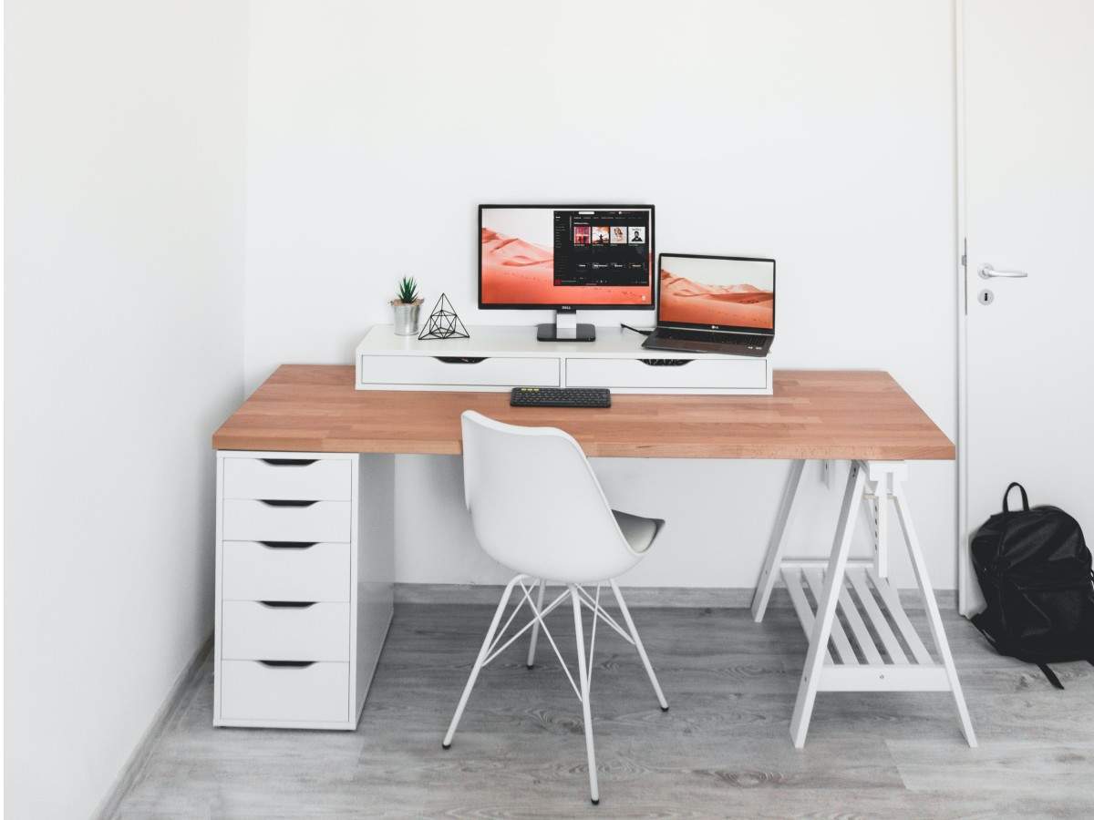 Best Study Table Online To Set Up A Home Office