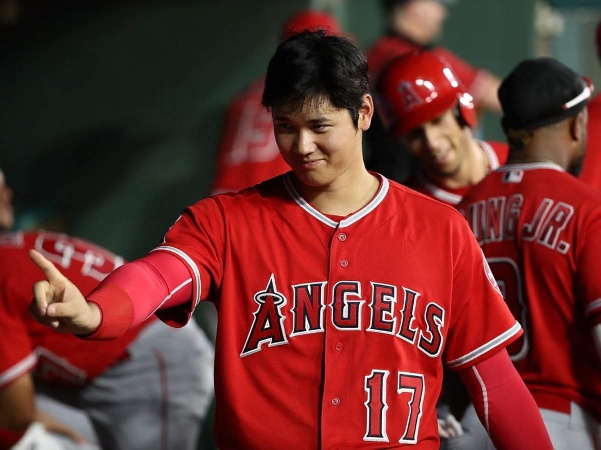 Japanese 2-way sensation Shohei Ohtani hit 2 home runs just hours after it  was announced that he would need Tommy John surgery