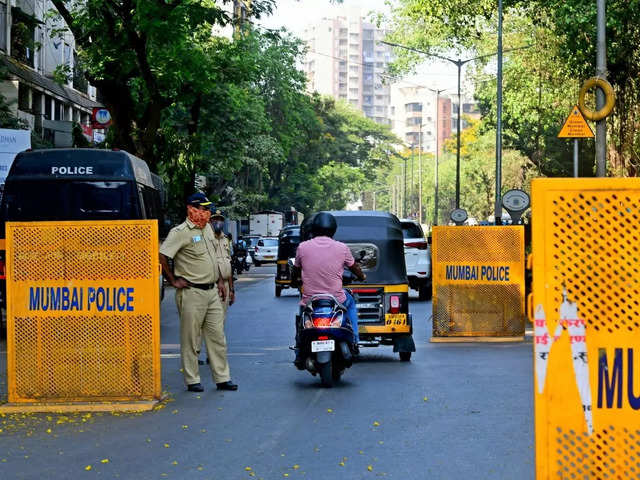 
Mumbai Police issues prohibitory orders till June 11 – Find out what’s allowed and what’s not
