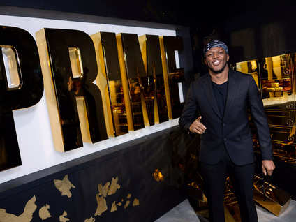 
I went to Logan Paul and KSI's Prime pop-up, where everything was gold and fans lined up down the block to try to win a $500,000 bottle
