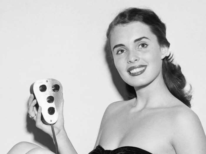 1950: Zenith Electronics introduced the first remote controls, which were connected to television sets by wires.