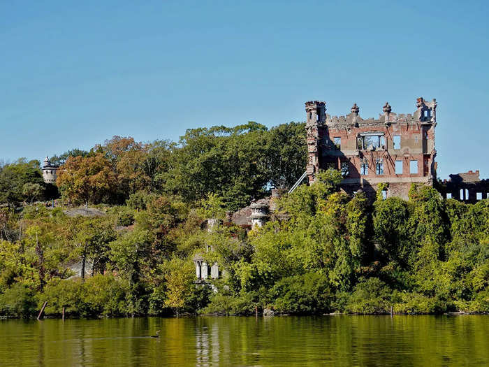Welcome to Bannerman Castle, an abandoned structure in New York's Hudson River that I visited in 2019.