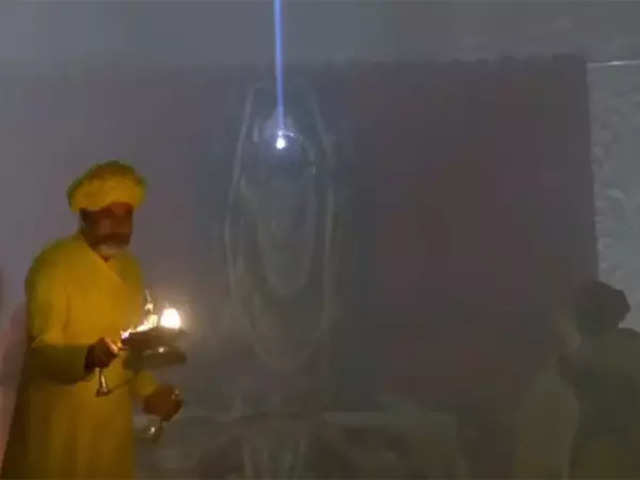 
Watch: Lord Ram Lalla's forehead illuminates with 'Surya Tilak' on the occasion of Ram Navami
