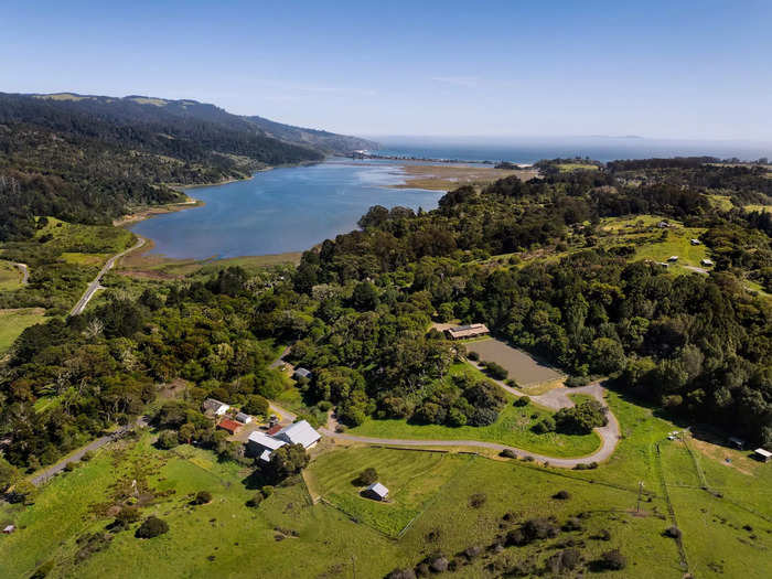 The estate, nicknamed The Hideaway, is nestled on 65 acres with views of Bolinas Lagoon, Stinson Beach, Mount Tamalpais, the Pacific Ocean, and San Francisco.