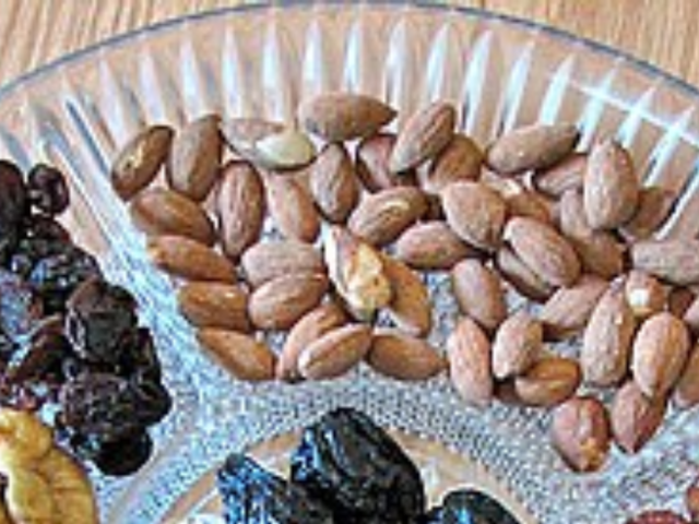 
10 dry fruits to avoid in summer- beat the heat just by avoiding these
