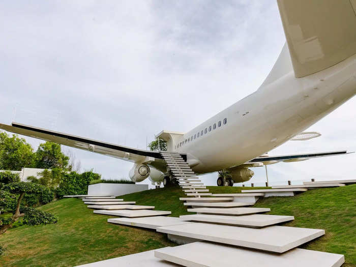 The Private Jet Villa is a converted Boeing 737.