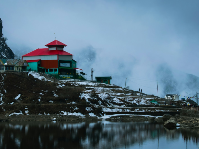 
10 tourist places to visit in Gangtok: Distance, weather, tips

