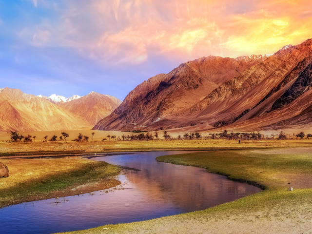 
10 breathtaking valleys to visit in India in 2024
