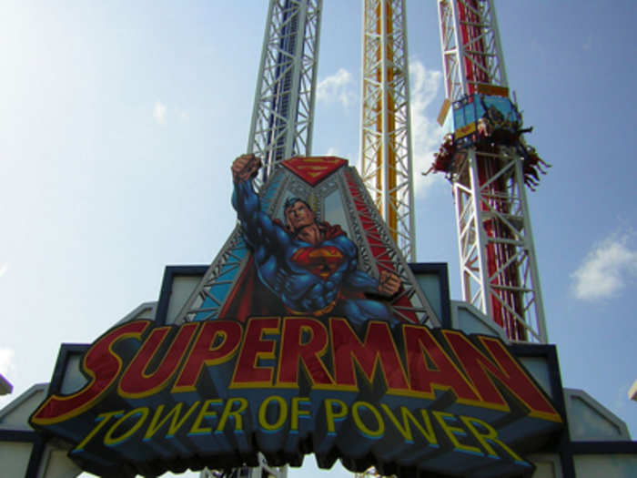 Girl loses both feet on Superman: Tower of Power ride