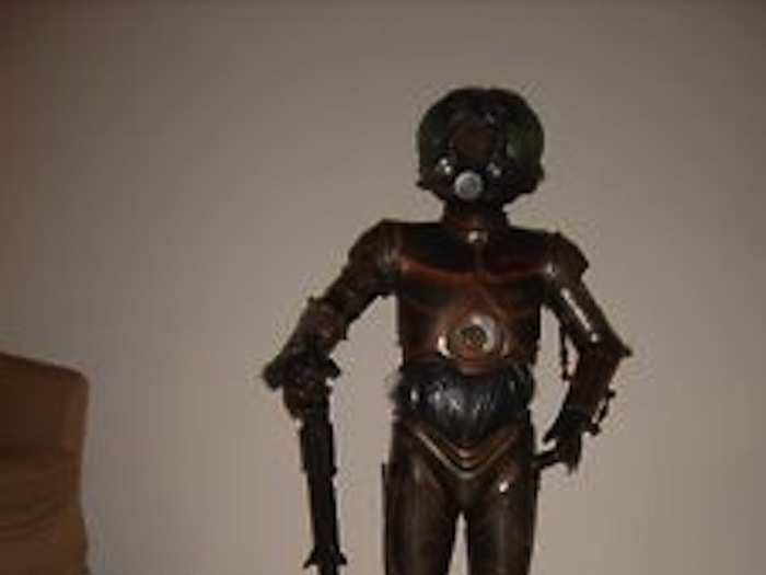Someone dropped $2,300 on this recreation of Star Wars' 4-LOM droid costume.