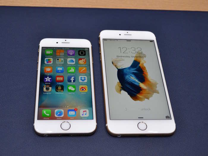 Here's the iPhone 6S and iPhone 6S side by side. The iPhone 6S has a 4.7-inch screen, while the iPhone 6S Plus is bigger, with a 5.5-inch screen. The sizes are the same as last year's models.