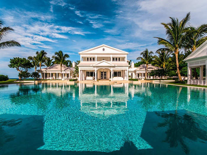 Welcome to Celine Dion's 5.5-acre compound on Jupiter Island in Florida.