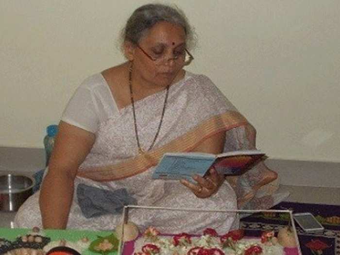 Megha Gokhale, Priest
