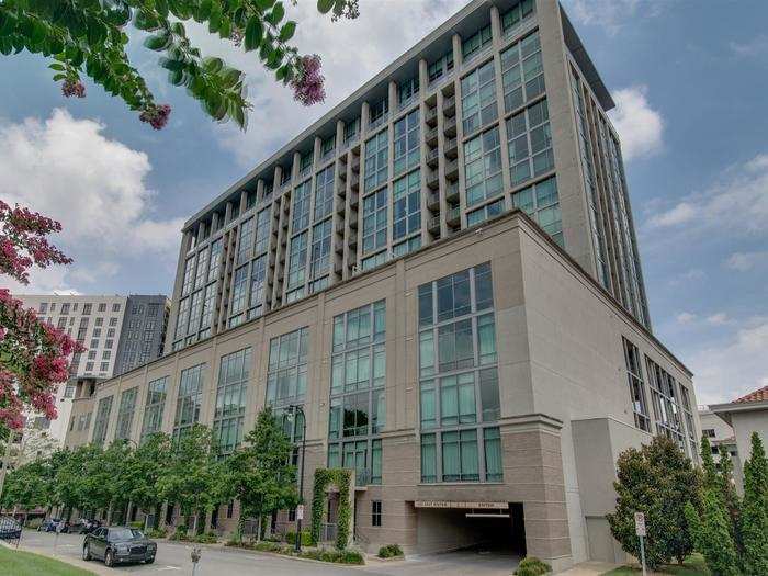 NASHVILLE, TENNESSEE: In 2009, at the age of 20, Swift bought a penthouse apartment at The Adelicia complex in midtown Nashville for nearly $2 million.