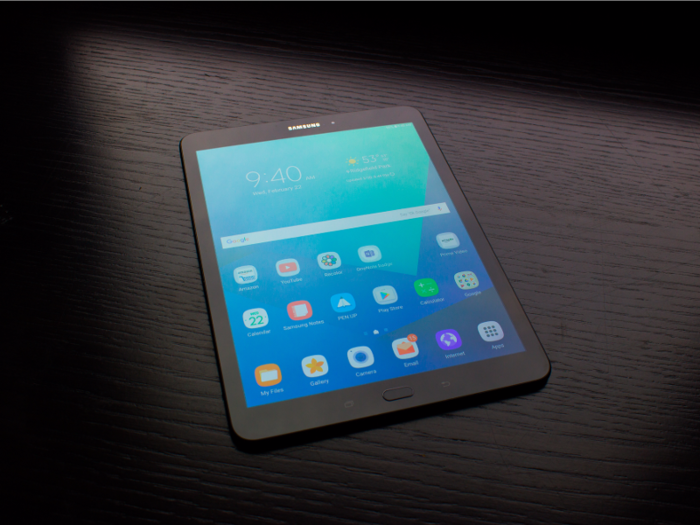 Samsung announced the new Galaxy Tab S3 tablet, which focuses on entertainment.