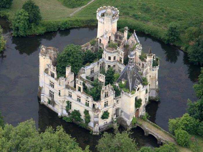The castle is in a tiny town in Western France called Les Trois-Moutiers.