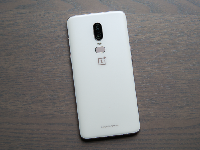 At first glance, the silk white OnePlus 6 looks like a standard white smartphone.