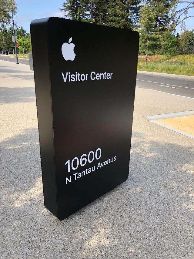 can i visit the apple park